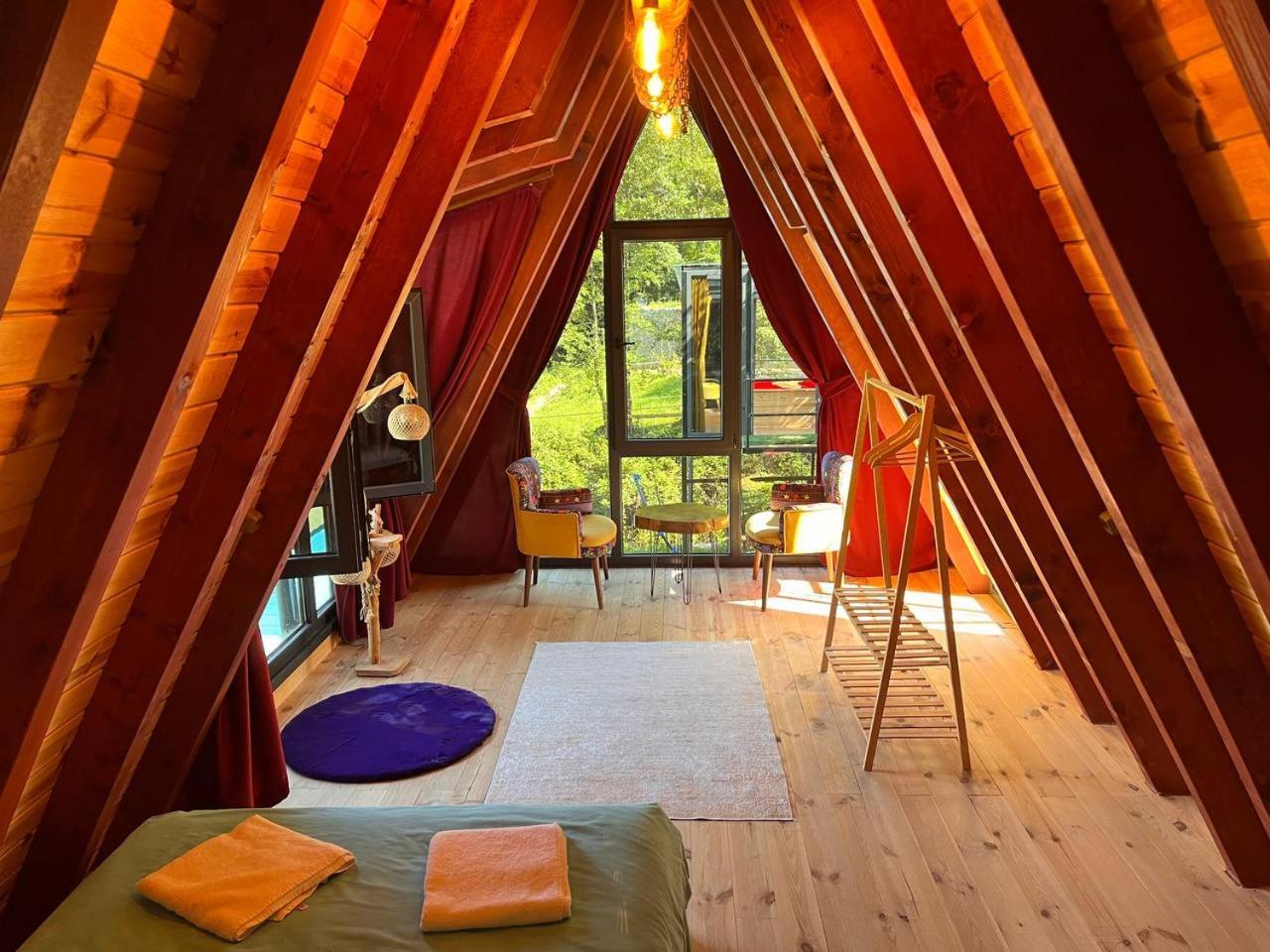Moon River Bungalow 艾德亚耶拉西 外观 照片